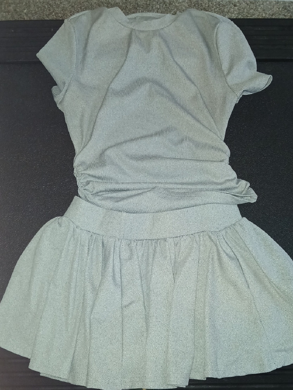 SHEIN Light Gray Ribbed Knit Top and Skirt Set